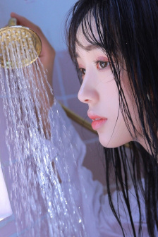 《爆乳女教师 高清BD》在线